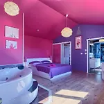 De L'amour By Interhome *