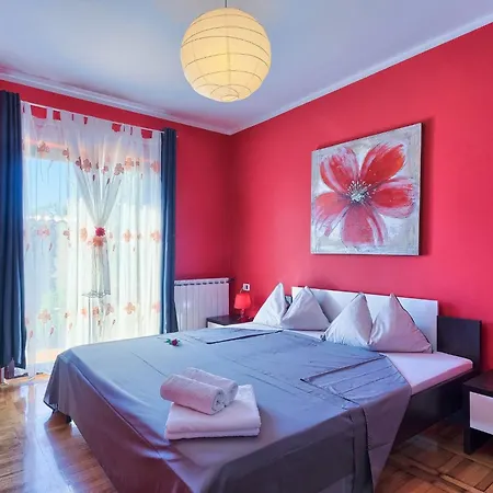 De L'amour By Interhome * Vodnjan