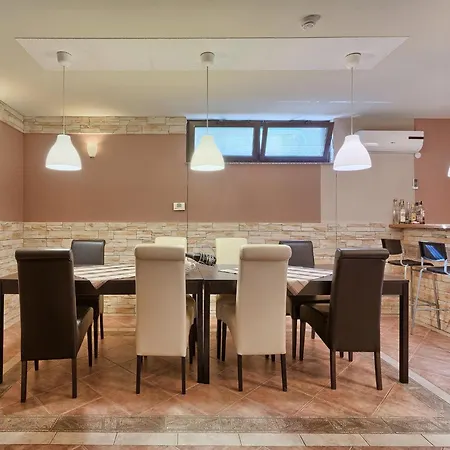 Villa De L'amour By Interhome Vodnjan