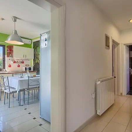 Villa De L'amour By Interhome Vodnjan