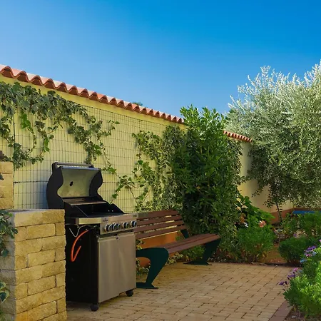 De L'amour By Interhome Vodnjan